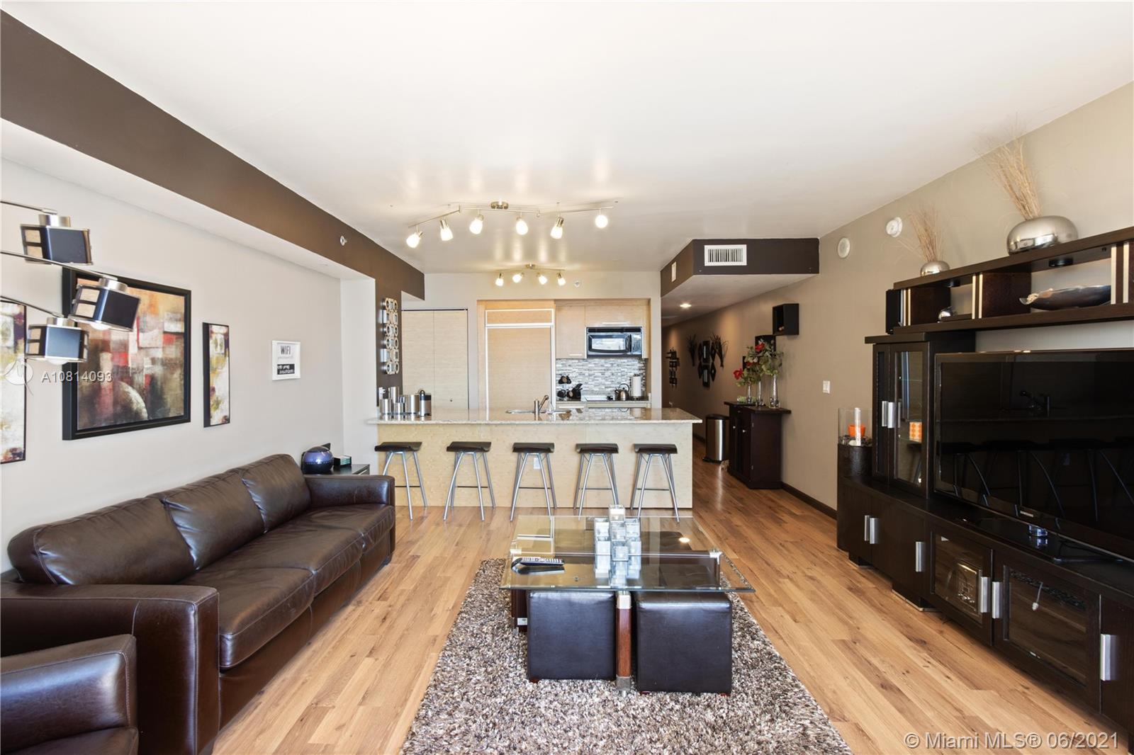 Ver detalles 2105 1 / 1 811 sq. ft. $ 2020-02-07 0 foto