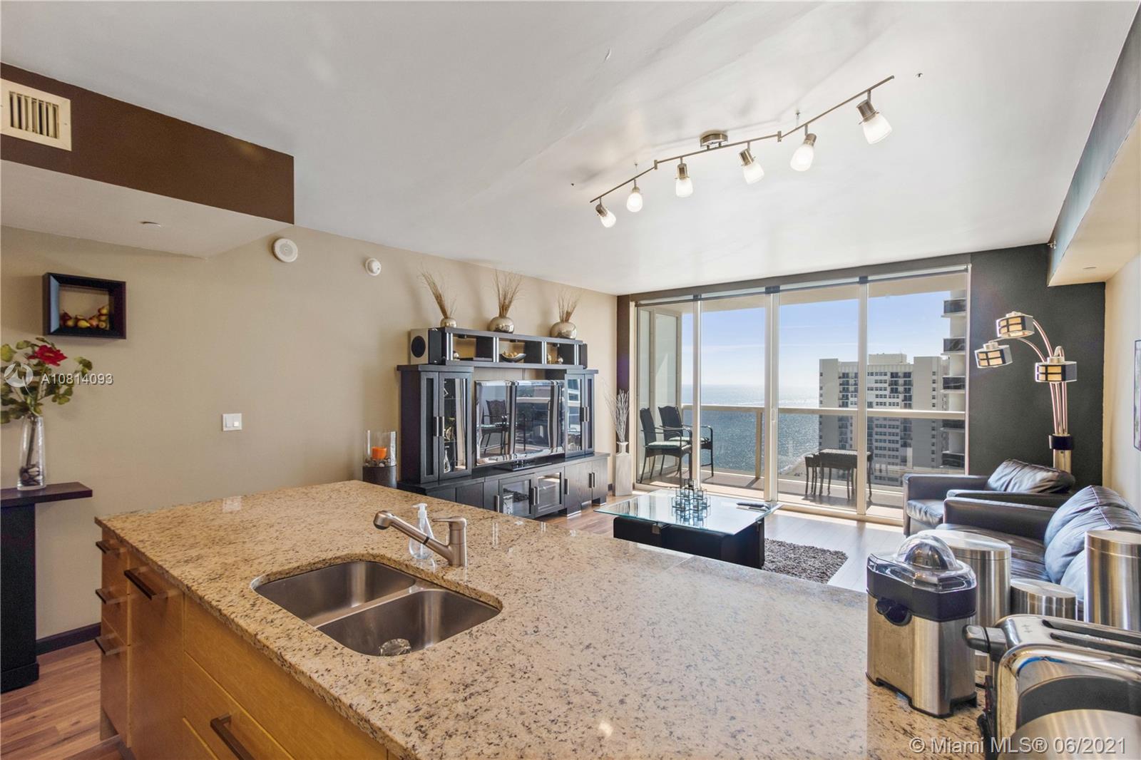 Ver detalles 2105 1 / 1 811 sq. ft. $ 2020-02-07 0 foto