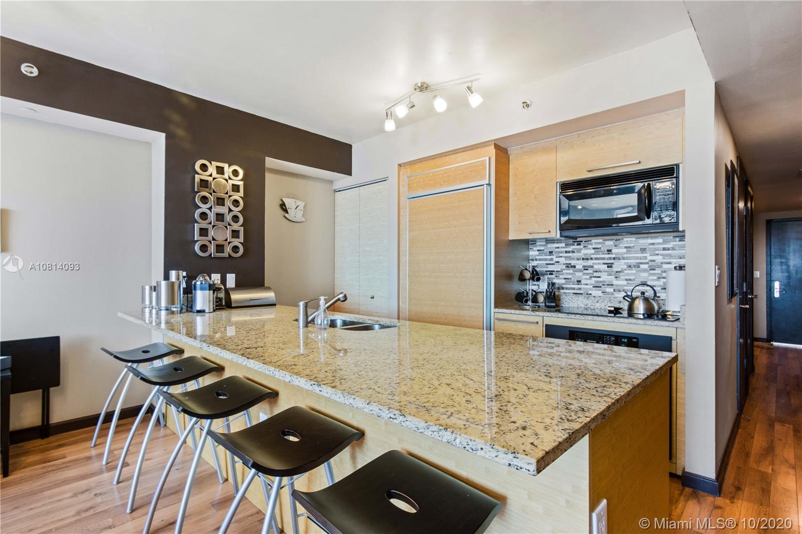 Ver detalles 2105 1 / 1 811 sq. ft. $ 2020-02-07 0 foto