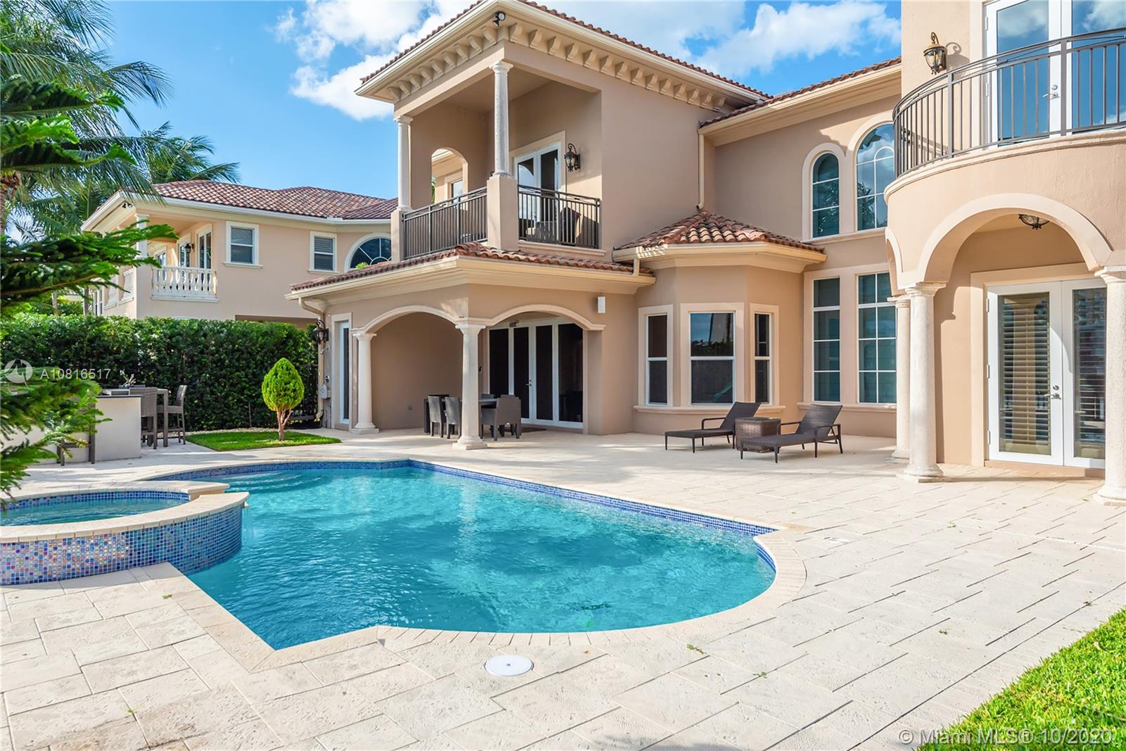 Photo of 1555 Windjammer Way, Hollywood, Florida, 33019 -