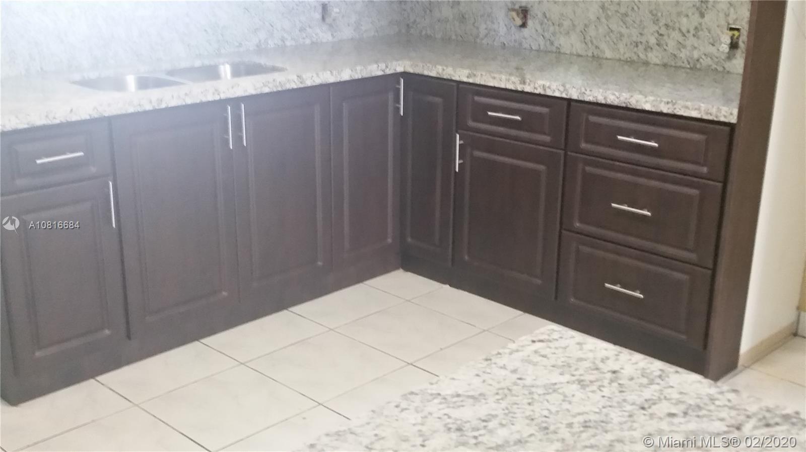 See details / 1627 sq. ft. $ 2020-12-07 0 Photo
