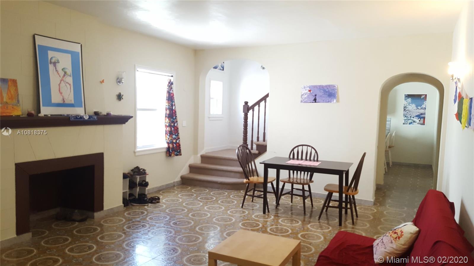 See details / 3303 sq. ft. $ 2020-02-14 0 Photo