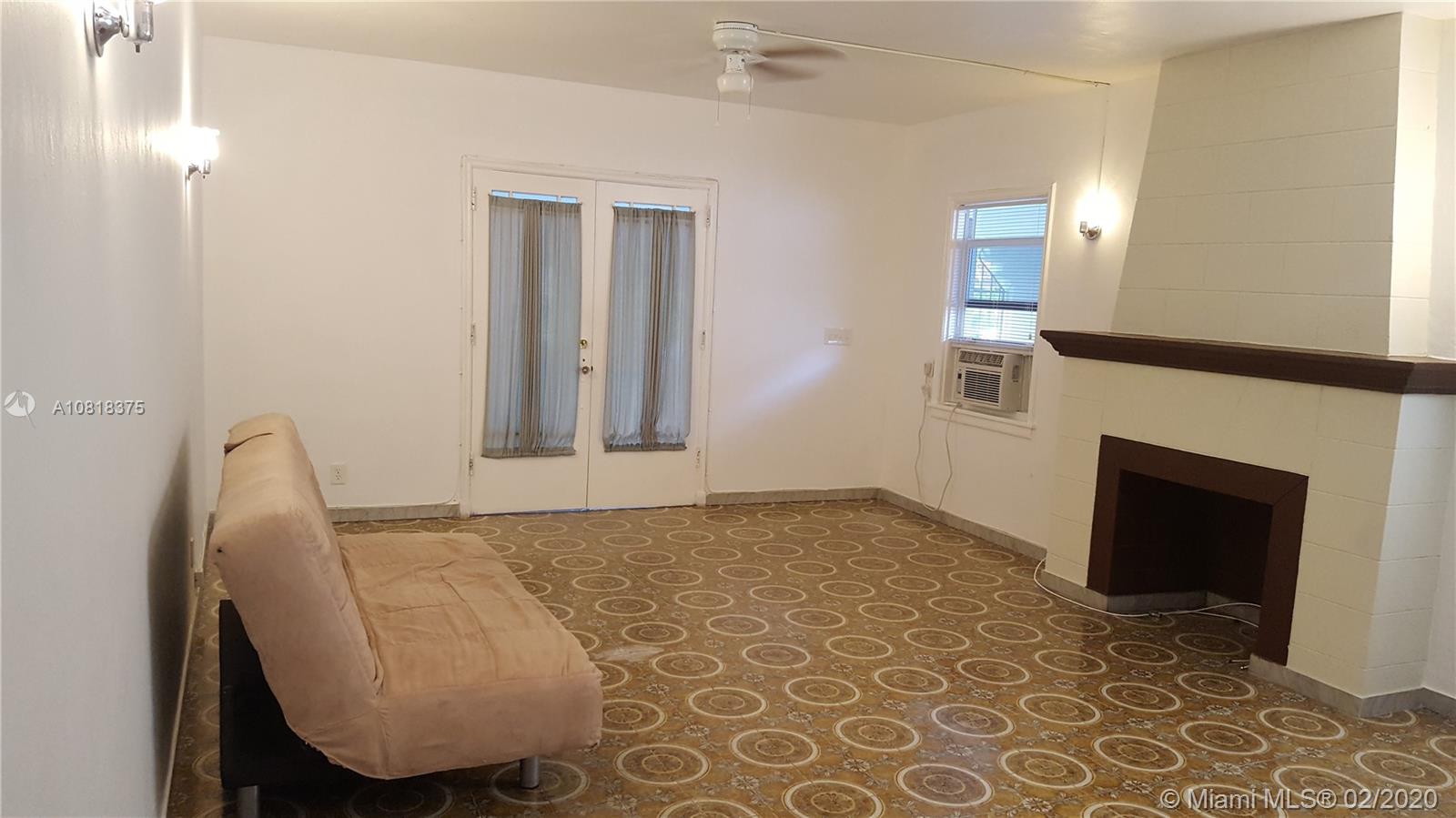 See details / 3303 sq. ft. $ 2020-02-14 0 Photo