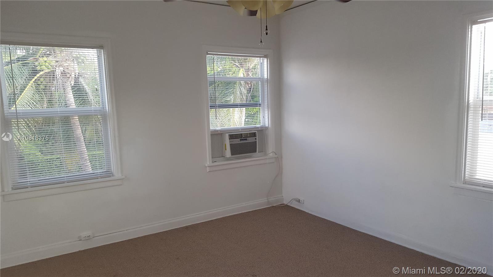 See details / 3303 sq. ft. $ 2020-02-14 0 Photo