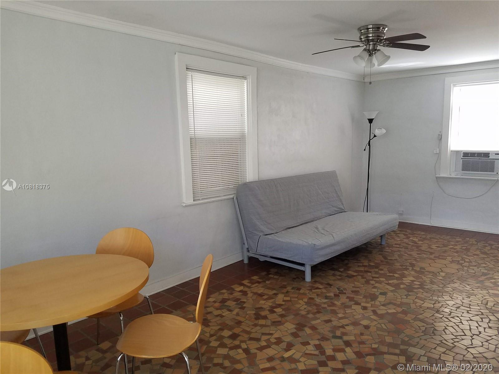 See details / 3303 sq. ft. $ 2020-02-14 0 Photo