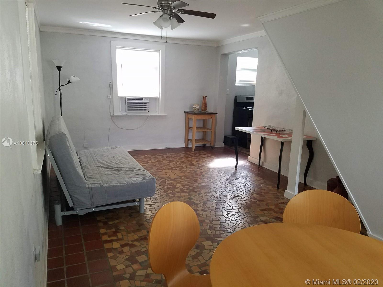 See details / 3303 sq. ft. $ 2020-02-14 0 Photo