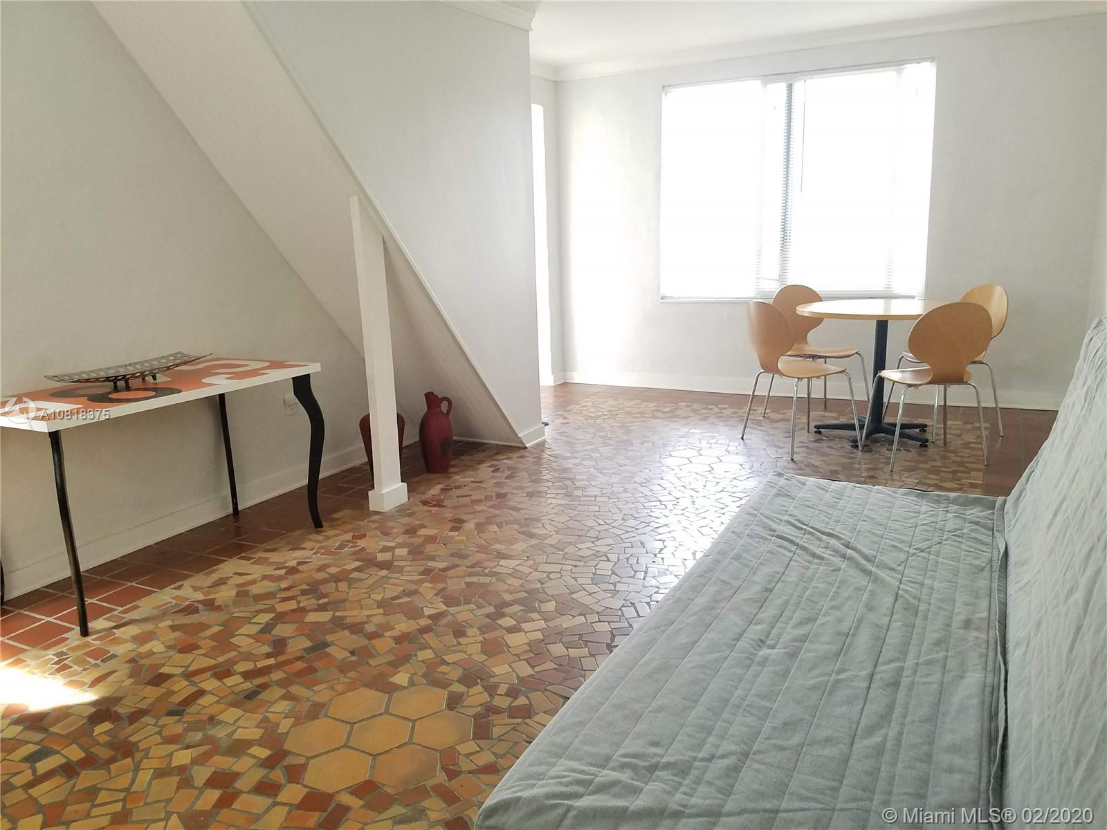 See details / 3303 sq. ft. $ 2020-02-14 0 Photo