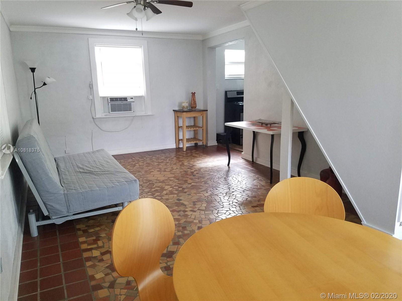 See details / 3303 sq. ft. $ 2020-02-14 0 Photo
