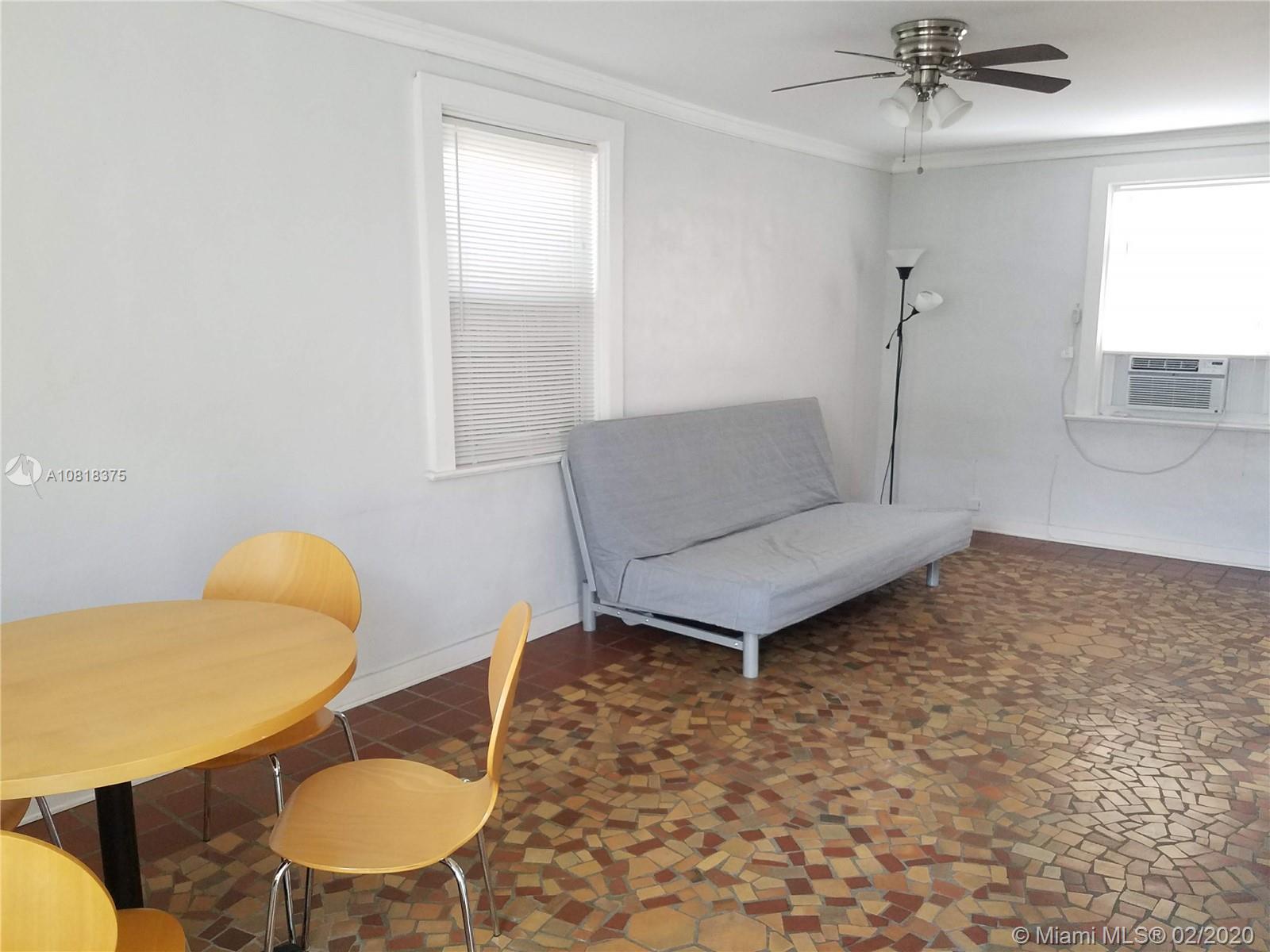 See details / 3303 sq. ft. $ 2020-02-14 0 Photo