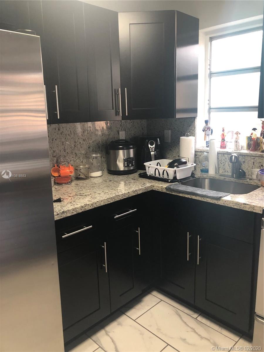 See details / 1886 sq. ft. $ 2020-02-14 0 Photo