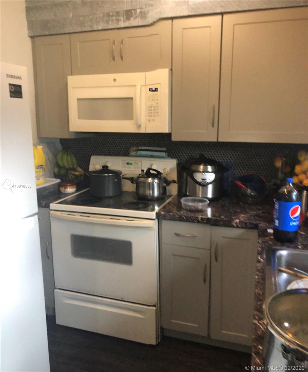 See details / 1886 sq. ft. $ 2020-02-14 0 Photo