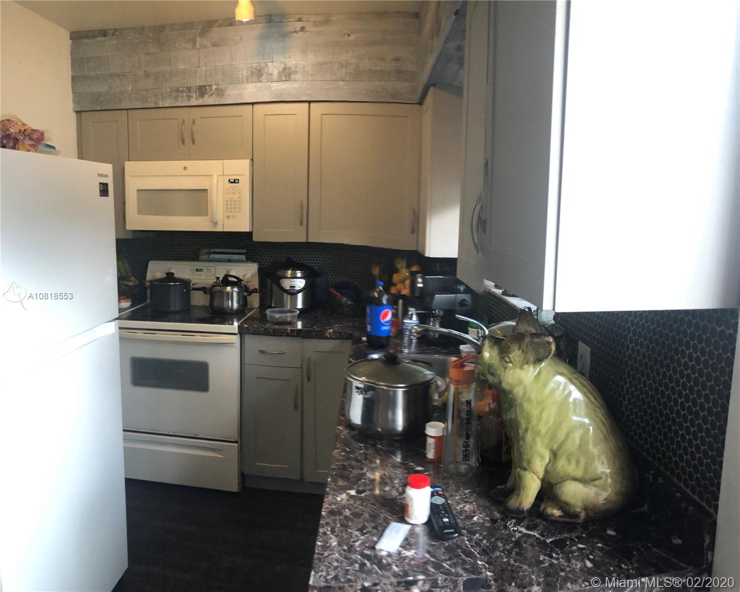 See details / 1886 sq. ft. $ 2020-02-14 0 Photo