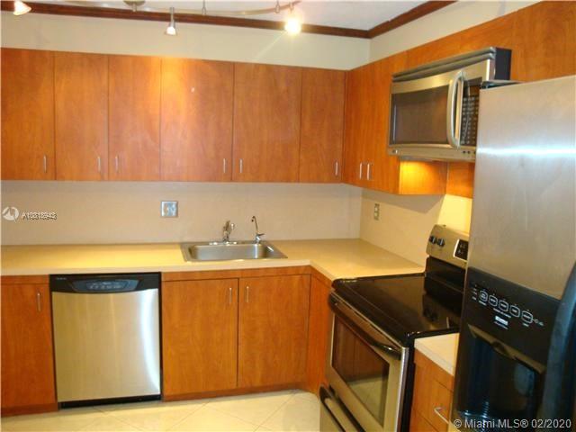 Photo of 2500 PARKVIEW DR #1511, Hallandale Beach, Florida, 33009 - Living Room