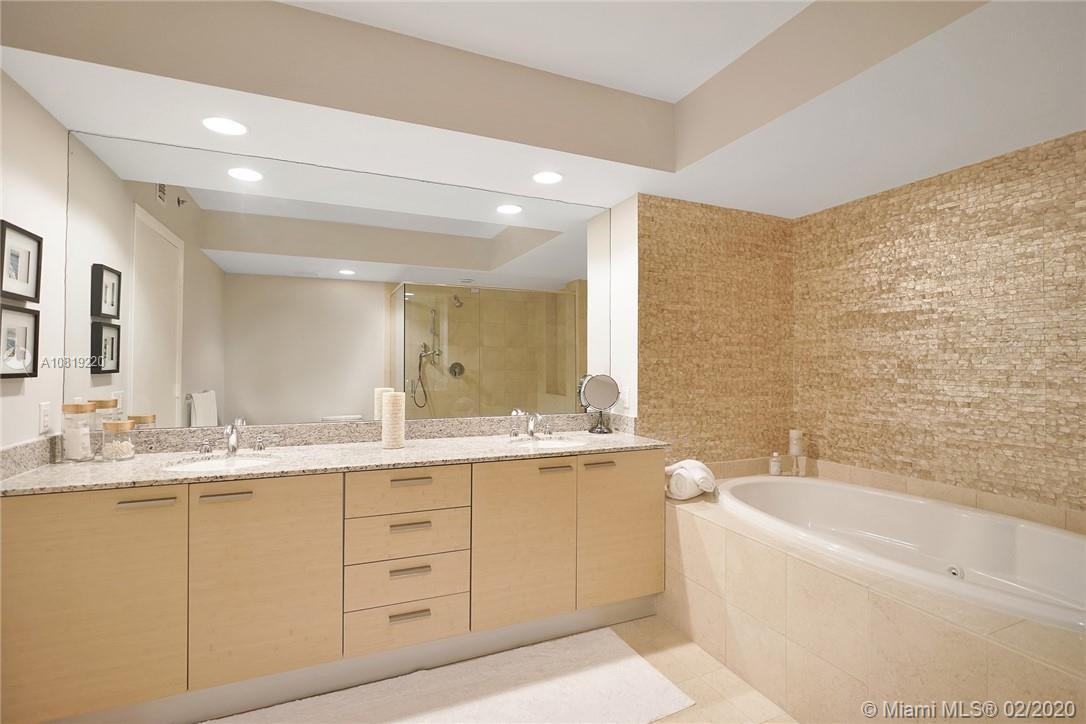 Ver detalles 1604 3 / 4 2078 sq. ft. $ 2020-02-17 0 foto