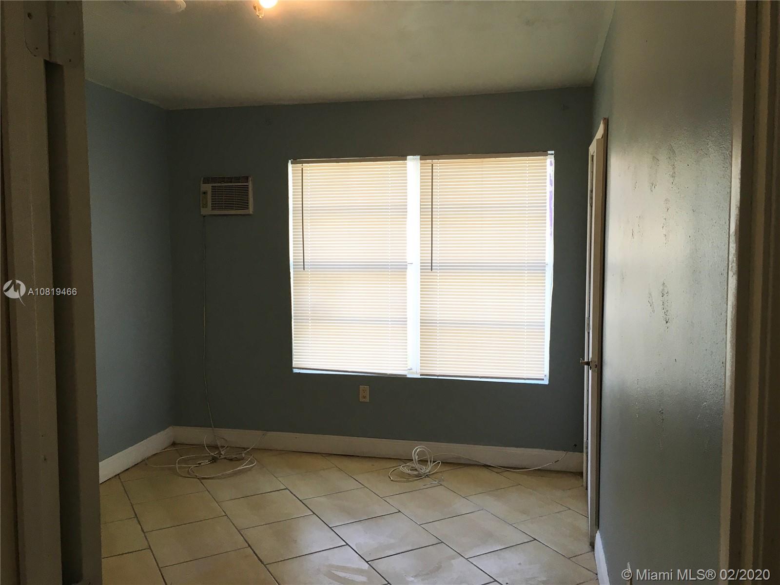 See details / 1700 sq. ft. $ 2020-02-17 0 Photo