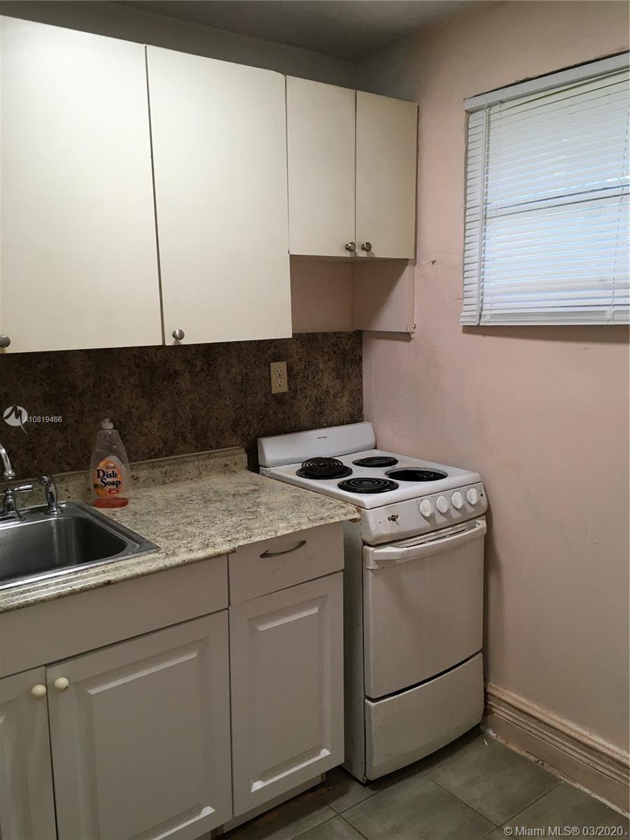 See details / 1700 sq. ft. $ 2020-02-17 0 Photo