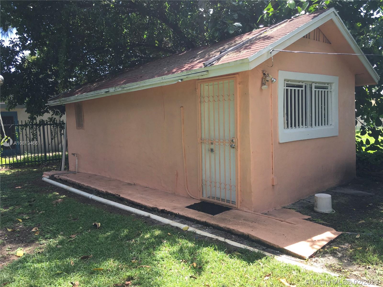 See details / 1700 sq. ft. $ 2020-02-17 0 Photo