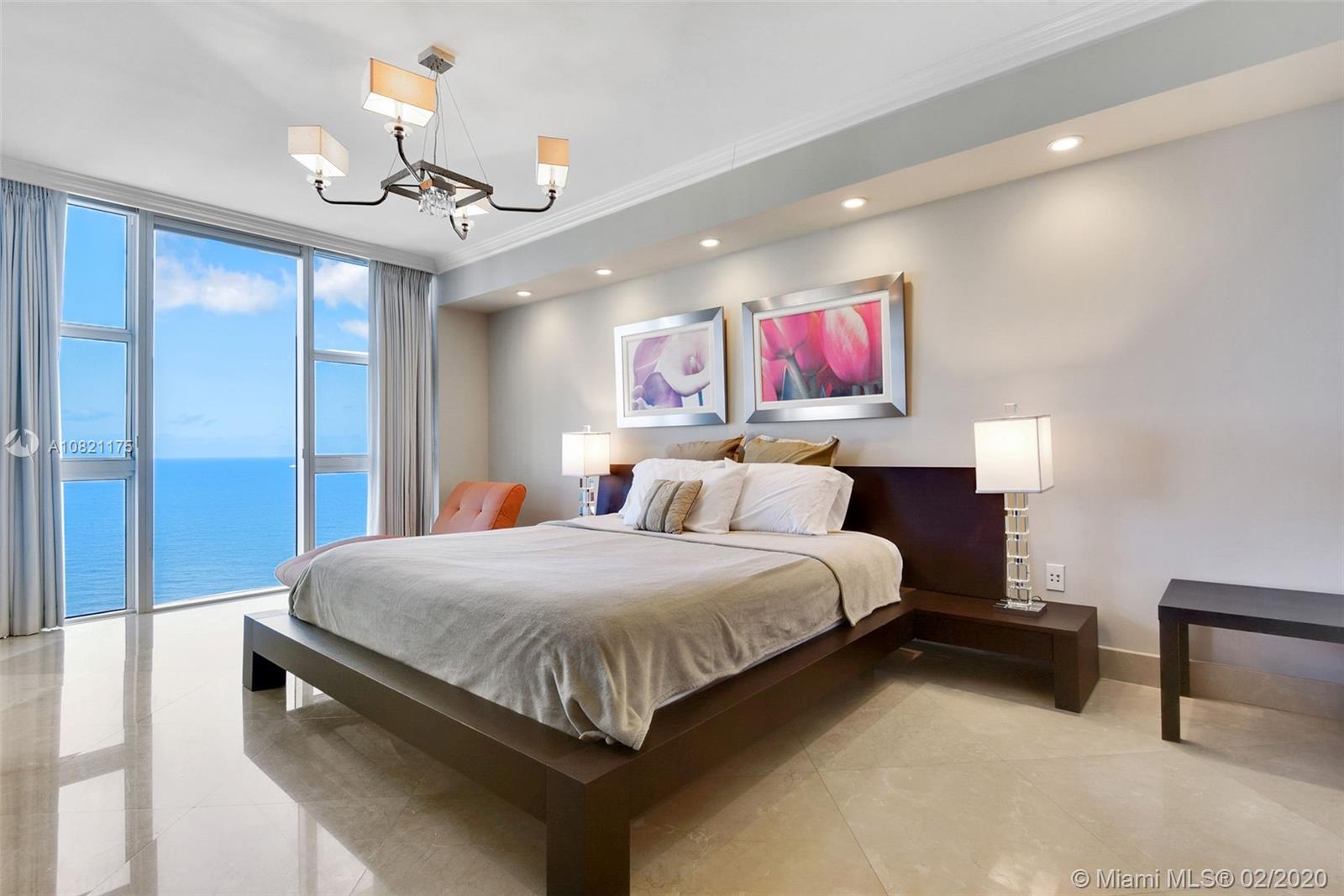 Ver detalles 3001 3 / 4 2078 sq. ft. $ 2020-06-16 0 foto