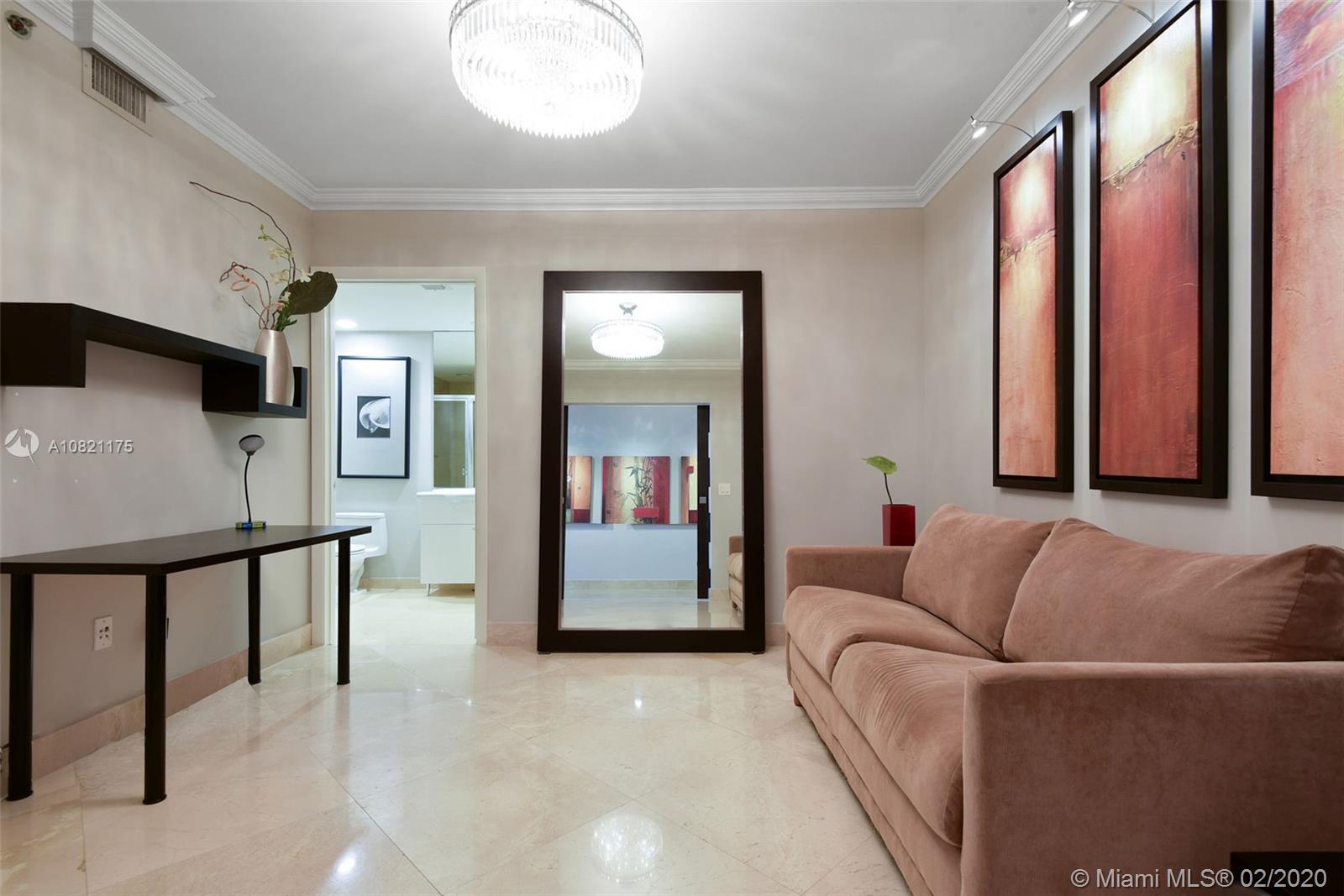 Ver detalles 3001 3 / 4 2078 sq. ft. $ 2020-06-16 0 foto