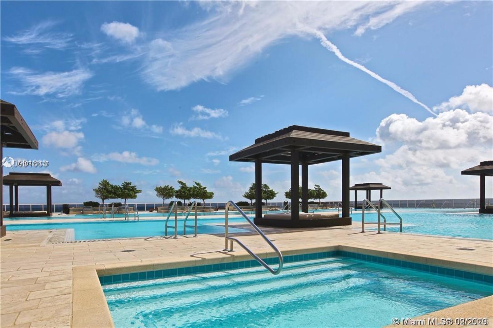 Ver detalles 3001 3 / 4 2078 sq. ft. $ 2020-06-16 0 foto