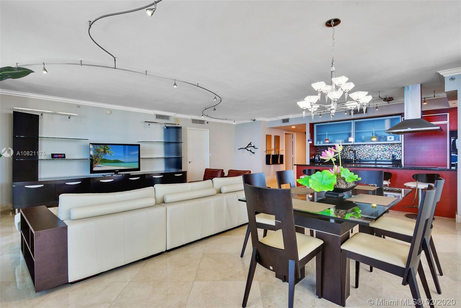 Ver detalles 3001 3 / 4 2078 sq. ft. $ 2020-06-16 0 foto