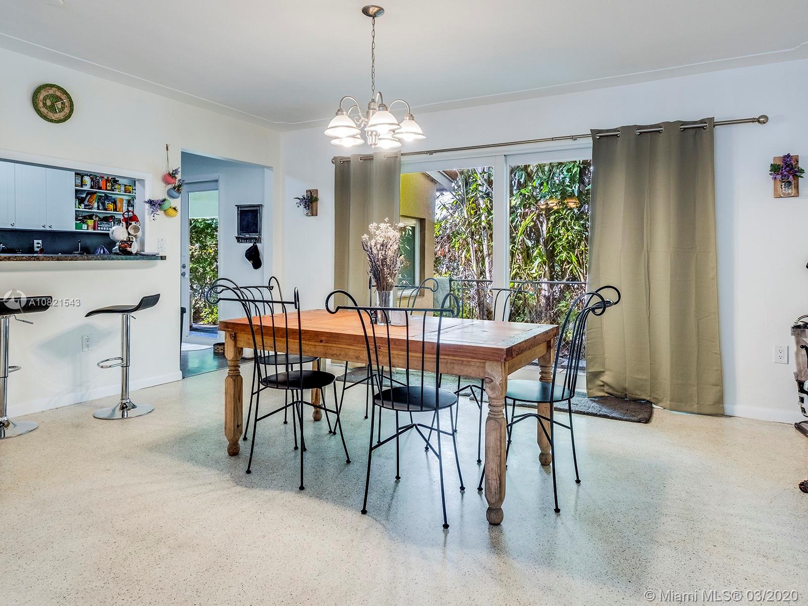 See details / 2560 sq. ft. $ 2021-01-22 0 Photo