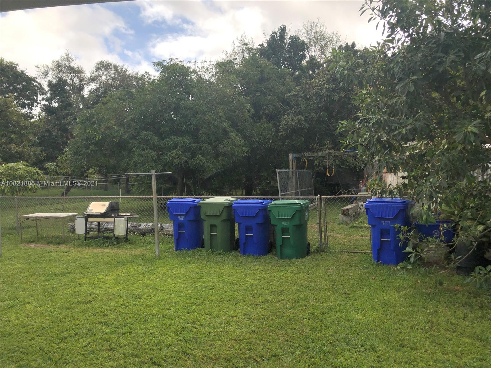 See details / 2333 sq. ft. $ 2020-02-21 0 Photo
