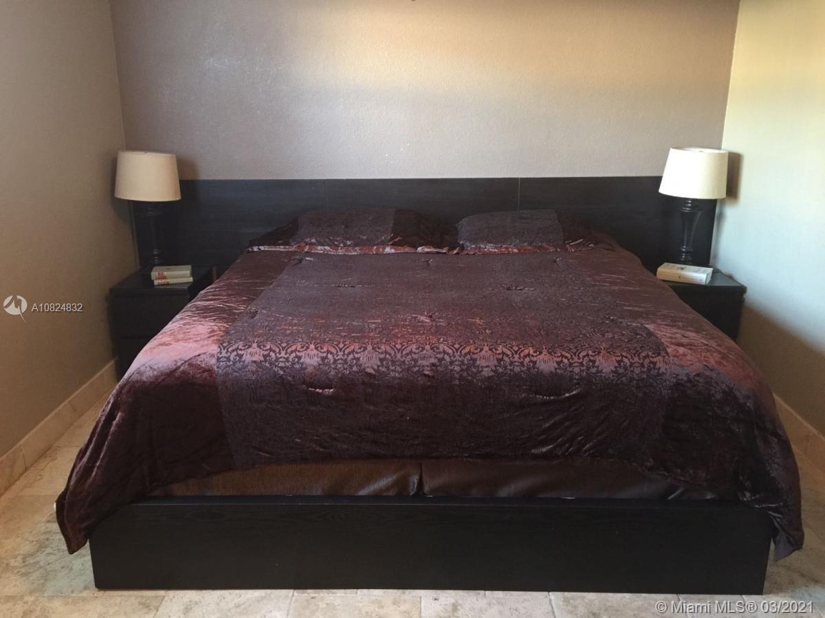 See details / sq. ft. $ 2020-11-05 0 Photo