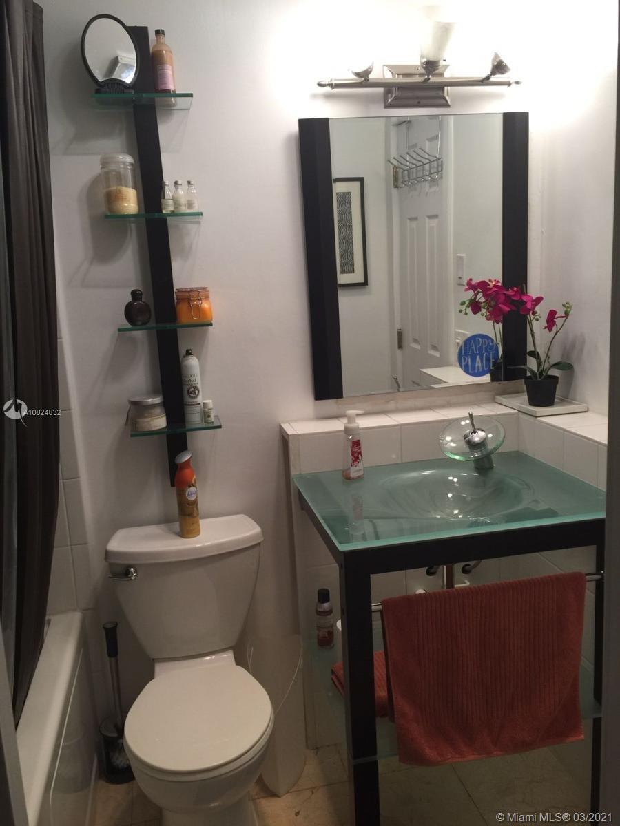 See details / sq. ft. $ 2020-11-05 0 Photo