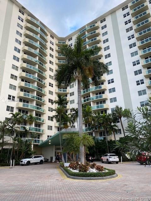 Photo of 3001 Ocean Dr #737, Hollywood, Florida, 33019 -