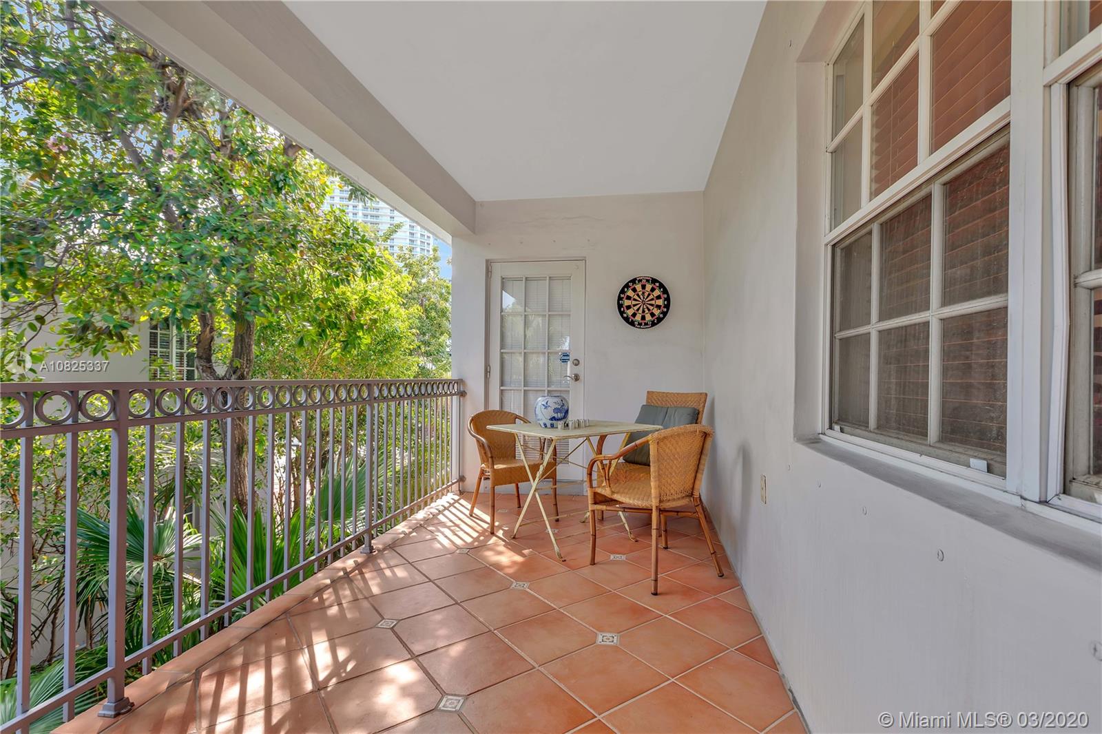 See details / 3873 sq. ft. $ 2021-02-16 0 Photo