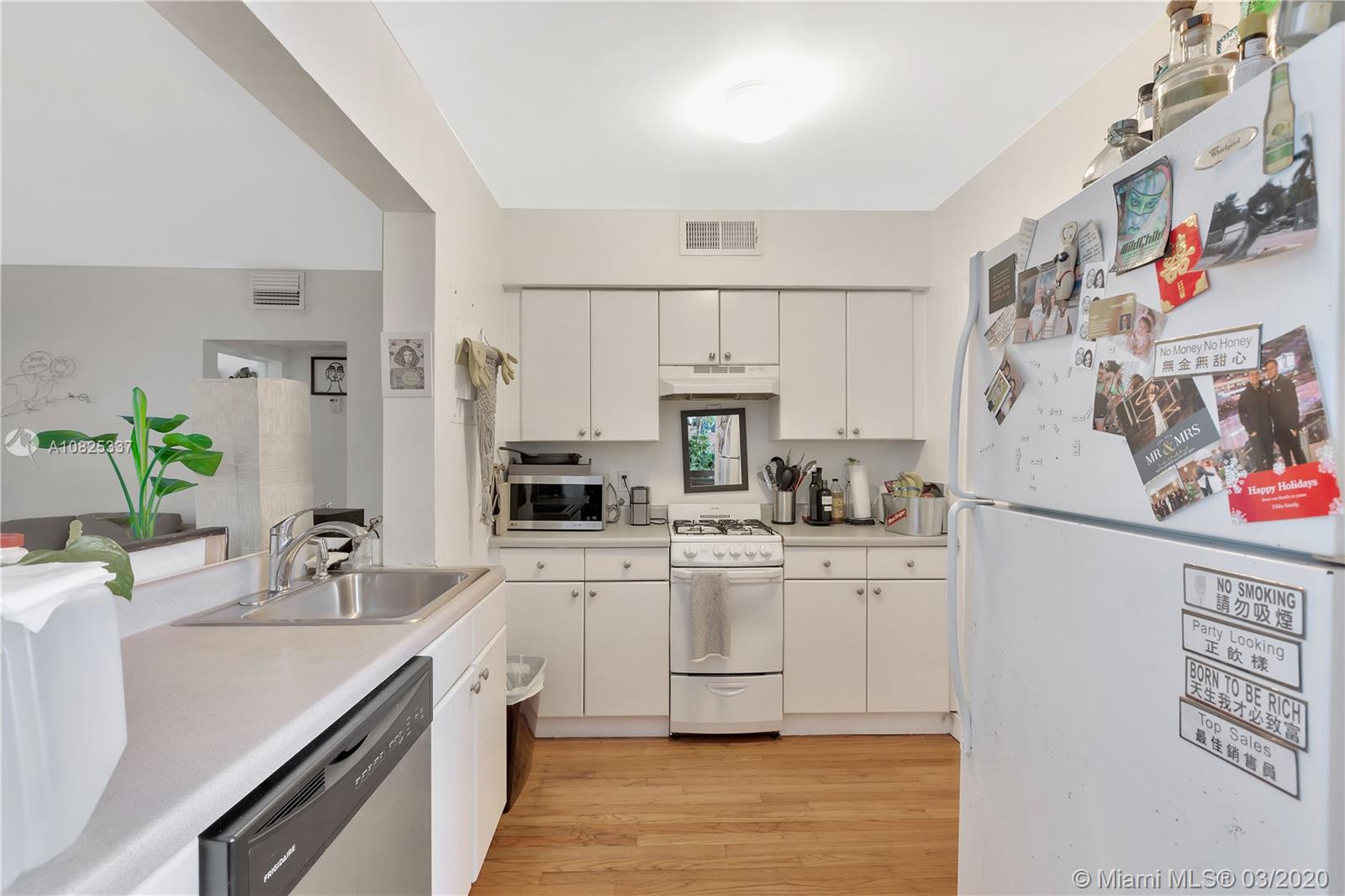 See details / 3873 sq. ft. $ 2021-02-16 0 Photo