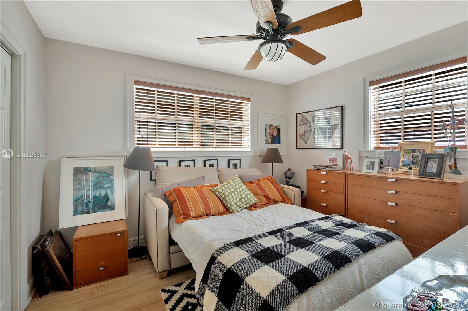 See details / 3873 sq. ft. $ 2021-02-16 0 Photo