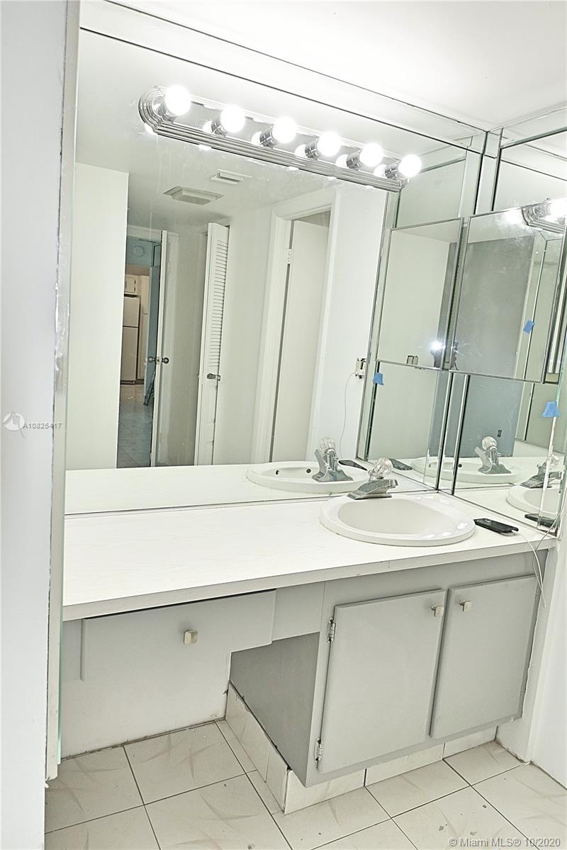 Photo of 20301 Country Club Dr #1628, Aventura, Florida, 33180 -
