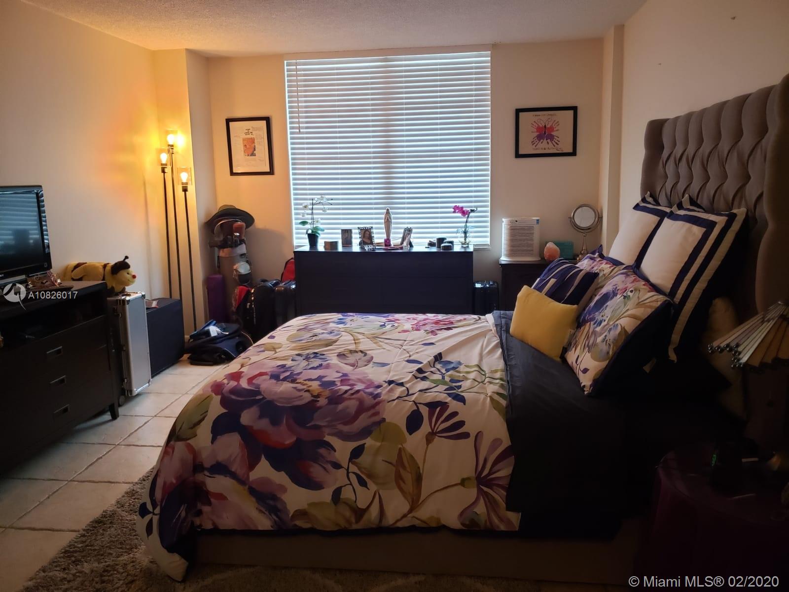 Photo of 3725 Ocean Dr #725, Hollywood, Florida, 33019 -