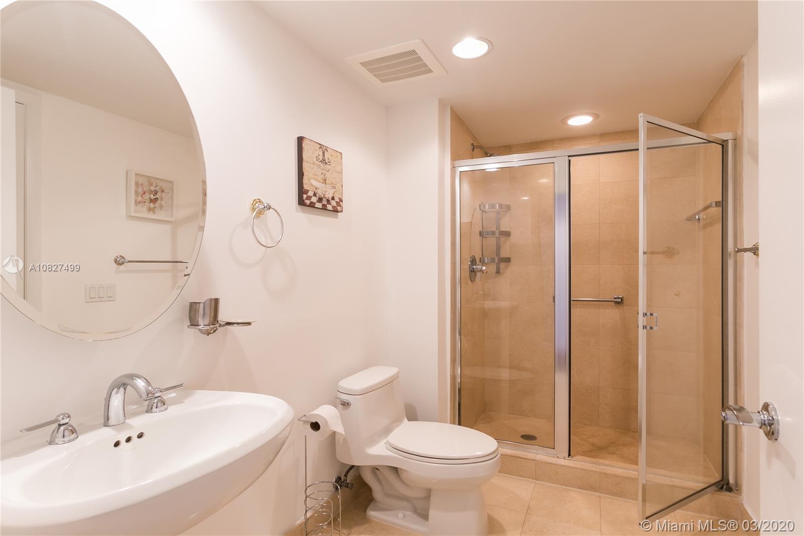 See details 4010 2 / 2 1337 sq. ft. $ 2020-03-03 0 Photo