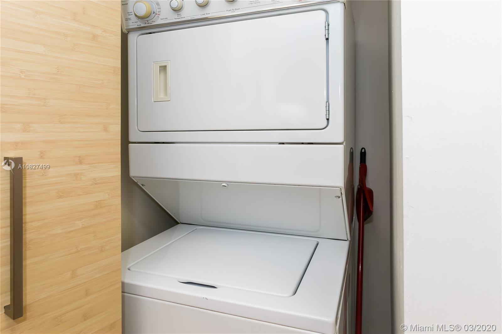 See details 4010 2 / 2 1337 sq. ft. $ 2020-03-03 0 Photo