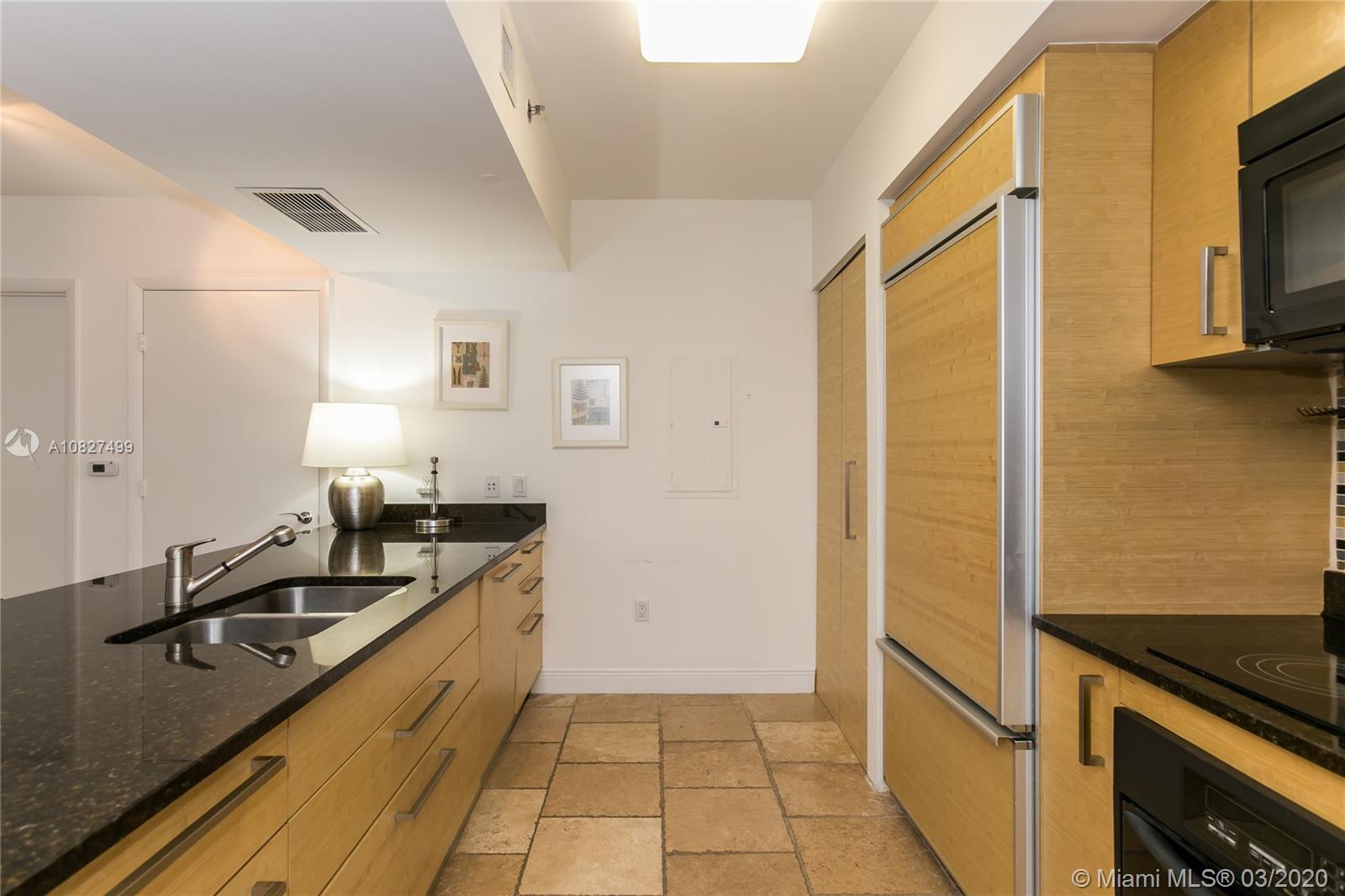 See details 4010 2 / 2 1337 sq. ft. $ 2020-03-03 0 Photo