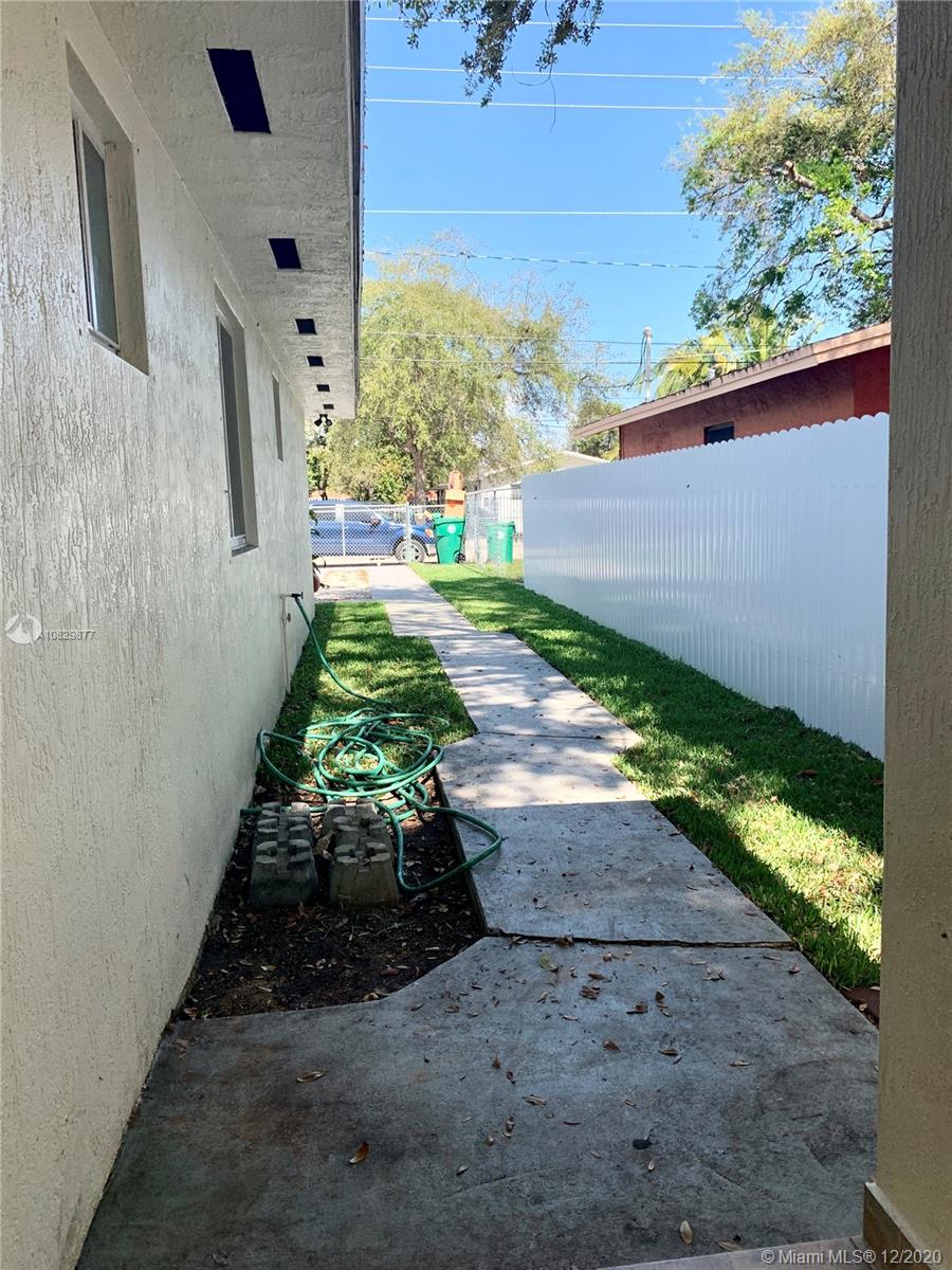 See details / 2295 sq. ft. $ 2021-01-06 0 Photo