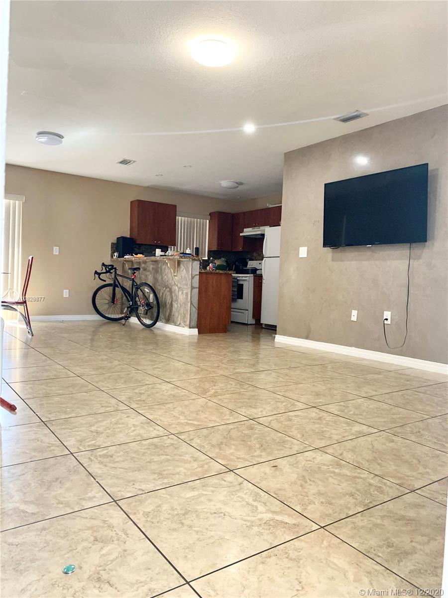 See details / 2295 sq. ft. $ 2021-01-06 0 Photo