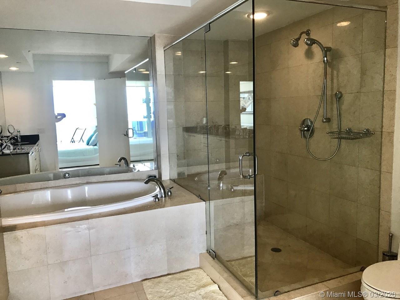 See details 4304 3 / 3 1675 sq. ft. $ 2020-03-18 0 Photo