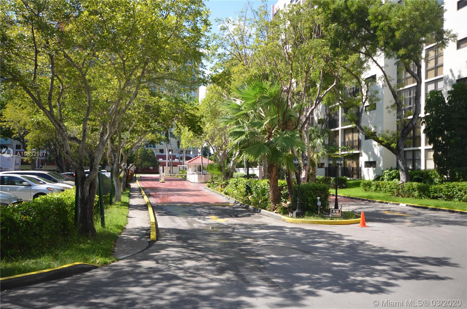 Photo of 17021 Bay Rd #316, Sunny Isles Beach, Florida, 33160 -