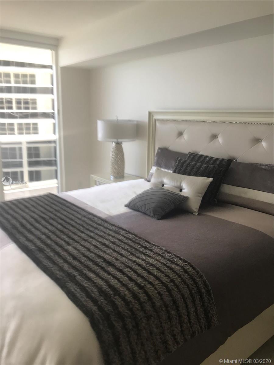 See details 2506 2 / 2 1458 sq. ft. $ 2020-10-27 0 Photo