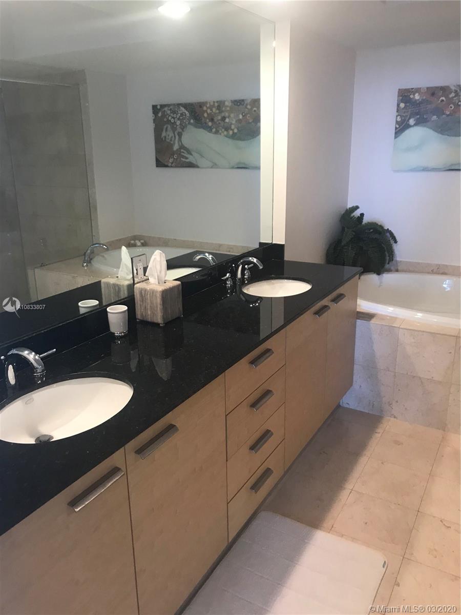 See details 2506 2 / 2 1458 sq. ft. $ 2020-10-27 0 Photo