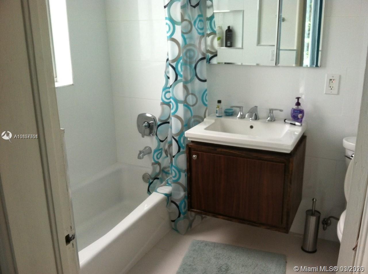 See details / 5366 sq. ft. $ 2021-04-08 0 Photo