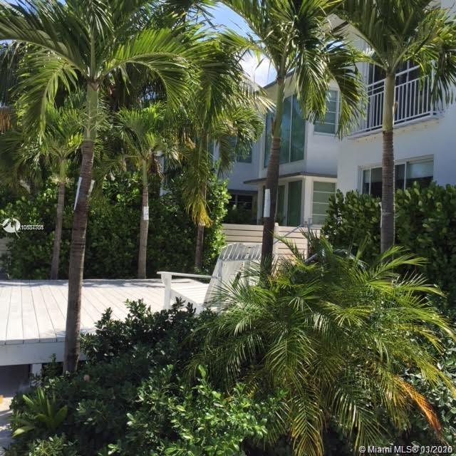 See details / 5366 sq. ft. $ 2021-04-08 0 Photo