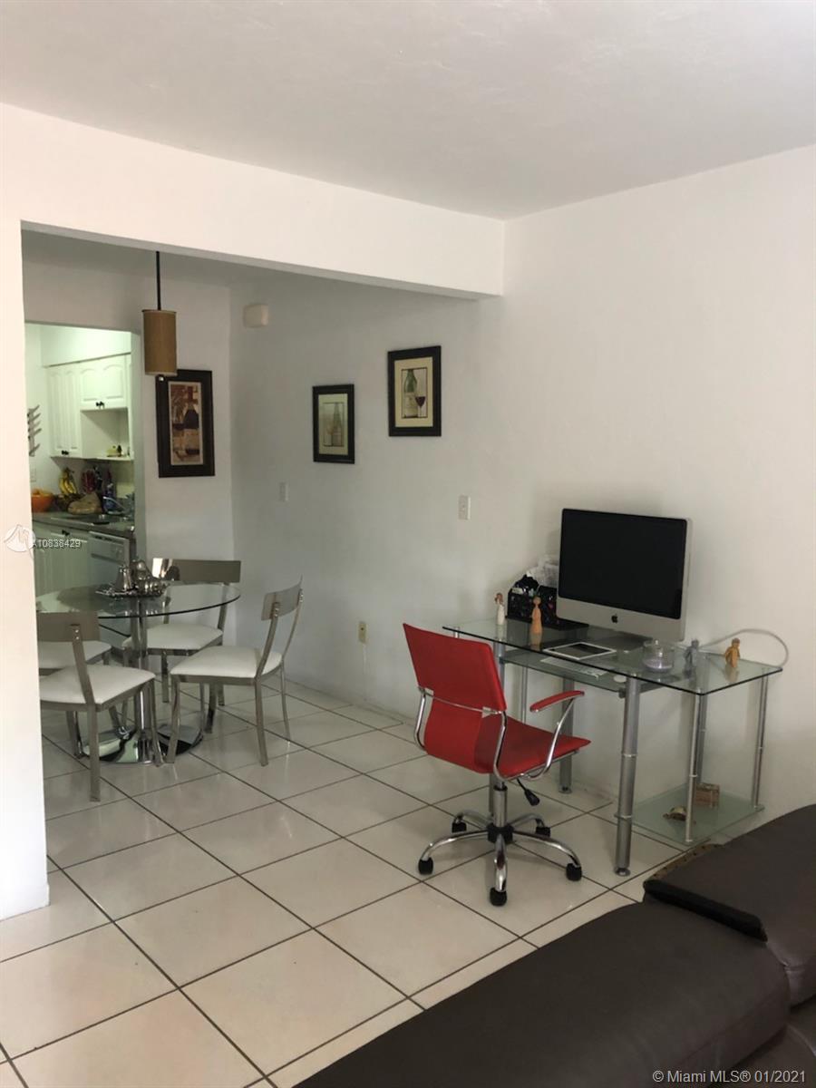 See details / 3400 sq. ft. $ 2020-07-20 0 Photo