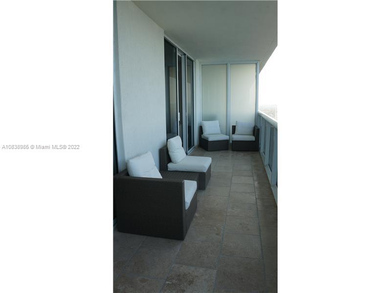 See details 4010 2 / 2 1337 sq. ft. $ 2023-01-20 0 Photo
