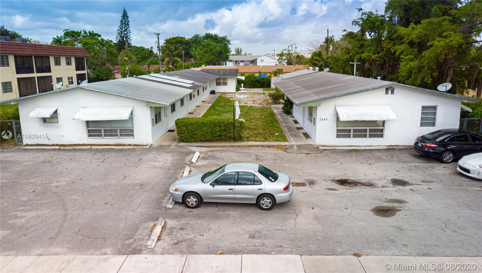 See details / sq. ft. $ 2020-08-17 0 Photo