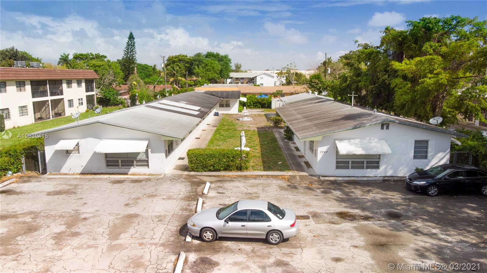 See details / sq. ft. $ 2020-08-17 0 Photo